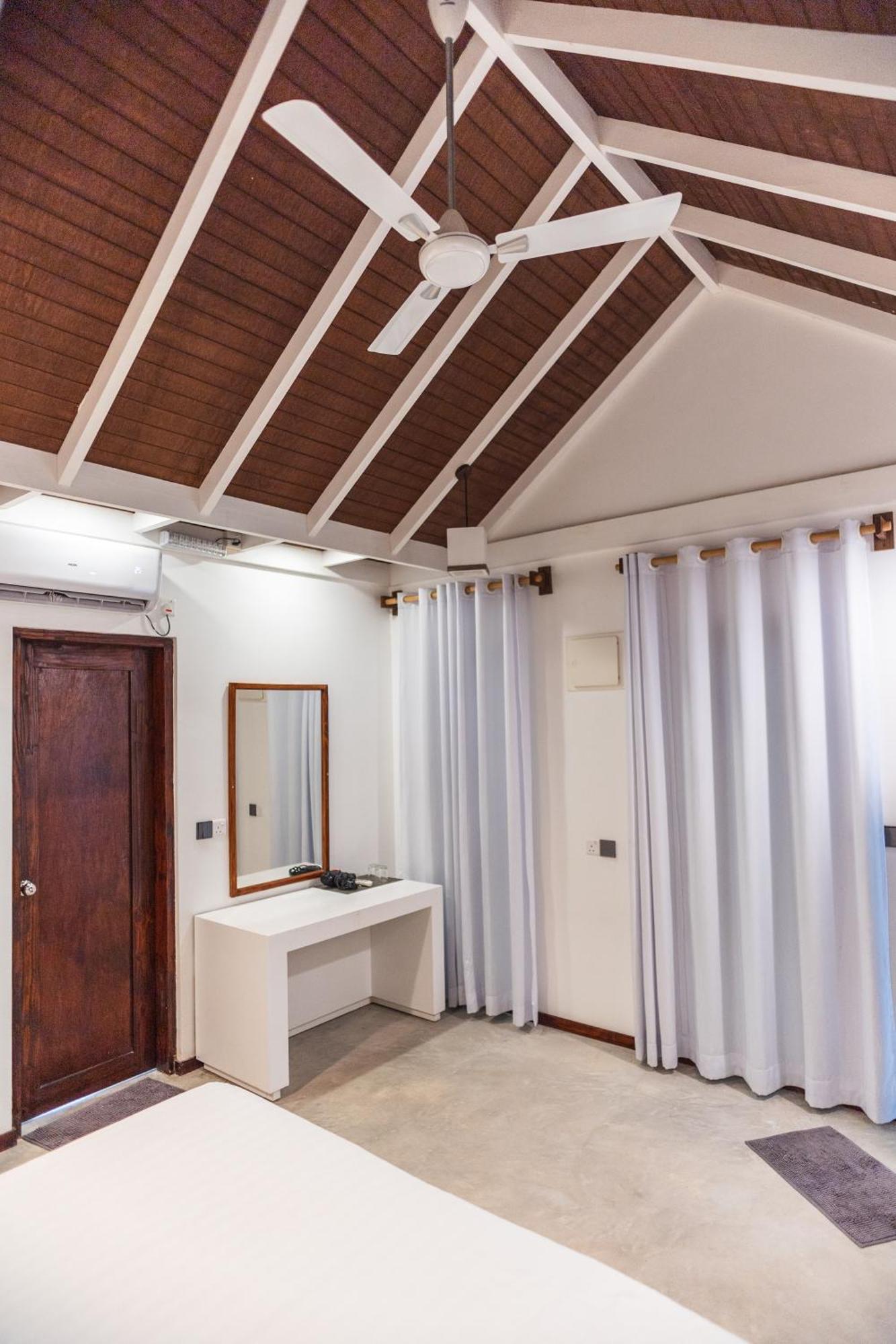 Brickwood Ganduvaru Private Villas Rasdhoo Екстер'єр фото